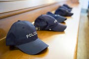 Ein Bürger beschwerte sich, weil sein Anruf bei der Notrufnummer 117 nicht beantwortet wurde. Nun erklärt sich die Stadtpolizei St.Gallen. (Bild: Ralph Ribi)