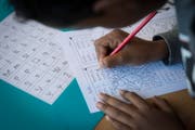 Die Schule Rickenbach darf für Deutschlektionen keine finanziellen Beiträge bei den Eltern einfordern. (Bild: Ralph Ribi (Symbolbild))