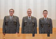 Gehören zur militärischen Musikgruppe: Philipp Roman, Werner Horber und Etienne Naef (von links) im Fürstenlandsaal. (Bild: Samuel Schalch)