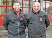 Mohamed Afifi (rechts), Kommandant der Jugendfeuerwehr, und sein Stellvertreter Valentin Schättin.