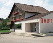 Der Hauptsitz der Raiffeisenbank Unteres Toggenburg befindet sich in Bütschwil. (Bild: PD)