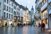 Weihnachtsshopping in der Stadt St.Gallen - Vorsicht: Es sind auch Kriminaltouristen unterwegs. (Bild: David Suter)