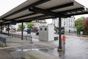 Steht neuerdings am Bahnhof St. Margrethen: die provisorische WC-Anlage. (Bild: gk)