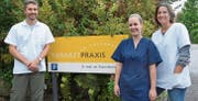 Ende Januar 2018 zügeln Tierarzt Elmer Ahrens und seine Mitarbeiterinnen Celina Schai und Irene Stäbler in die neuen Räume an der Oberbotsbergstrasse 33 in Flawil. (Bilder: Zita Meienhofer)