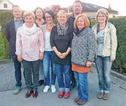 Von links: Bruno Seelos (Präsident SDM), Annelise Baumgartner (Revisorin), Ruth Grössl (Leiterin Kinderbetreuung SDM), Christa Eichmann (Präsidentin), Alexandra Kotarelas (Vermittlerin), Thomas Pfeifer (Vorstand), Maya Dettwiler (Sekretariat), Susanne Aerni (Vorstand); es fehlt: Heidi Schweizer (Revisorin). (Bild: pd)