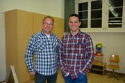 Präsident Simon Huber (rechts) und Kassier Norbert Wick informierten, wie der Dorfverein die kulturellen Raumbedürfnisse abdecken möchte.