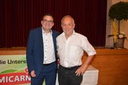 Zwei Präsidenten: Silvan Breitenmoser (links), FC Kirchberg, Markus Böni, FC Bazenheid – Glückwünsche des Nachbarvereins. (Bild: Beat Lanzendorfer)