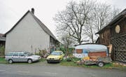 Das Haus, in dem der IV-Rentner gelebt hat, kurz nach seinem gewaltsamen Tod. (Bild: Reto Martin (Kümmertshausen, 22. November 2010))