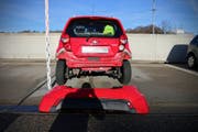Einer der beiden Unfallwagen. (Bild: Stapo SG)