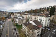 Die Häuserzeile an der Lagerstrasse soll einer neuen Überbauung weichen. Die Fragen nach deren Höhe dürfte aber zu Diskussionen führen. (Archivbild: Urs Bucher)