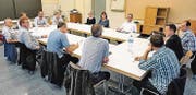 Trafen sich zum Gespräch: die Gemeinderäte Berneck und Au. (Bild: gk)