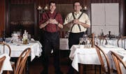 Die «Facincani»-Brüder in ihrem Ristorante: Egiziano Franzon (links) und Gian-Antonio Franzon. (Bilder: Claudio Bäggli)