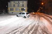 Beim Selbstunfall entstand ein Sachschaden von rund 3‘500 Franken. (Bild: Kapo SG)