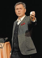 Eier als Metapher: Volker Ranisch erzählte die tragikomische Geschichte von Kurt Schwitters «Auguste Bolte». (Bild: Michael Hug)