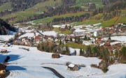 Das Neckertal gehört zum Toggenburg und liegt östlich des Thurtals. Das Tal ist von Süden nach Norden ausgerichtet. Im Bild das Dorf St. Peterzell (Bild: PD)