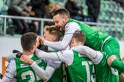Der FC St.Gallen jubelt über die nächsten drei Punkte. (Bild: Michel Canonica)