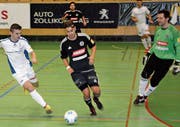 Mergim Osmani (rechts) kehrt nach einem halben Jahr bei seinem Stammverein Montlingen zum FC Au-Berneck zurück. (Bilder: Yves Solenthaler)