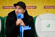 Alain Wiss war unter Ex-Trainer Joe Zinnbauer über Monate praktisch nur noch Ersatz oder sass gar auf der Tribüne. (Bild: Keystone)