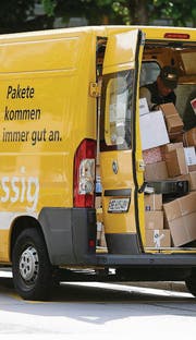 «Pakete kommen immer gut an», wirbt die Post. Manchmal geht aber eines verloren – oder wird gestohlen. (Bild: ky/Peter Klaunzer)