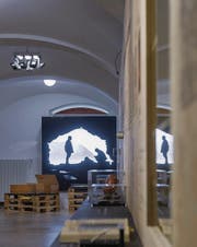 Helden in Schwarz-Weiss: Blick in die neue Ausstellung im Historischen Museum. (Bild: Hanspeter Schiess)