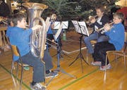Ob in Wolfhalden (Bild oben), Rehetobel oder in vielen anderen Gemeinden: Für Adventsstimmung ist dieses Wochenende gesorgt. (Bilder: pd)