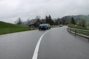 Die beiden Fahrer blieben unverletzt. (Bild: KAPO)