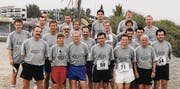 Das waren noch Zeiten: Die Ostschweizer Oberliga-Schiedsrichter 1977 im Trainingslager auf Cran Canaria. (Bild: pd)