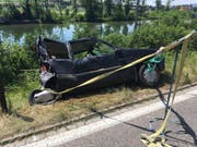 Der total zerstörte Unfallwagen. (Bild: Leserbild)