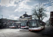 Kein Platz für Fernbusse: Kanton und Stadt lehnten den Gossauer Bahnhof als Haltestelle ab. Dort seien die Kapazitäten bereits ausgereizt, begründen sie den Entscheid. Auch die Stadtbühlstrasse sei nicht geeignet, sagt die Kantonspolizei. (Bild: Benjamin Manser (Februar 2015))
