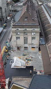 Der rund zehn Meter breite Aufgang aus der Rathausunterführung auf den Bahnhofplatz ist bereits deutlich zu erkennen. (Bild: Ralph Ribi)