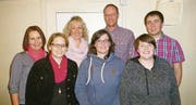 Nicole Bischof, Co Präsidentin Katja Raschle, Co-Präsident Reto Heierli, neues Vorstandsmitglied Mario Karrer (hinten von links); Fabienne Wichser, Melanie Hösli und Corina Brändle (vorne von links). (Bild: pd)