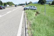 Das Auto erlitt Totalschaden. (Bild: Kapo SG)