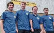 Auf den Ehrenplätzen (von links): Andy Gschwend (2.), Manuel Deiss (Sieger bei den Jungpontonieren), Sandro Gschwend (Vereinsmeister 2017) und Wolfgang Mielsch (3.). (Bild: pd)