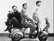 Auch eine Prinzessin möchte mal Spass haben: Ann (Audrey Hepburn) brennt unerkannt mit einem Reporter (Gregory Peck) durch. (Bild: KEY)