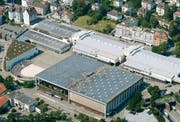 Im kommenden Frühling werden auf den weissen Olma-Hallen 2 und 3 Solarzellen installiert. (Archivbild: Philipp Baer)