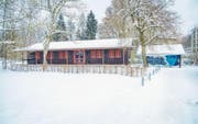 Wo heute Holzbaracken stehen, will der Stadtrat das neue Busdepot der VBSG bauen. (Bild: Claudio Heller)