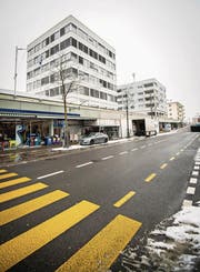Das Gebäude an der Bahnhofsstrasse 55 wurde Anfang März vorsorglich geräumt. (Bild: Reto Martin)