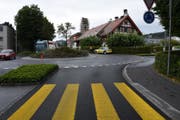 Eine Autofahrerin übersah, dass der Rollerfahrer vor ihr abbremsen musste. (Bild: Kapo SG)