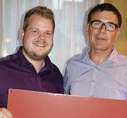 Nationalratskandidat Dominik Dietrich (links) und Kantonsratskandidat Roland Bischof. (Bild: pd)