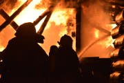 Die Feuerwehr Bussnang und die Stützpunktfeuerwehr Weinfelden rückten mit einem Grossaufgebot aus. (Bild: Mario Testa)