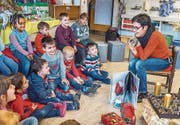 Geschichten gehören für Space in die Vorweihnachtszeit. Seine Mutter las ihm im irdischen Leben Adventsgeschichten vor. (Bild: Symbolbild/PD)