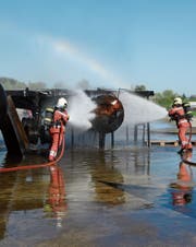 Bei einem Ereignis mit einem Flugzeug ist die Zeit sehr wichtig. Darum üben die Feuerwehrleute den Einsatz immer wieder. (Bild: PD)