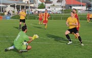 Kirchberg, rechts Florian Schefer, hat in der 3. Liga den Ligaerhalt dank eines sensationellen Schlussspurts doch noch geschafft. (Bild: Beat Lanzendorfer)