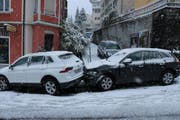 Zwei der Unfallfahrzeuge. (Bild: Stapo SG)