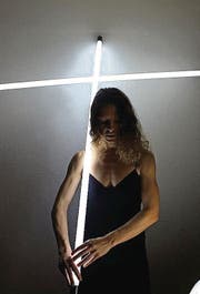 Tänzerin Jasmin Hauck befasst sich mit düsteren Aspekten. (Bild: pd)