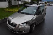 An den am Unfall beteiligten Autos entstand ein Sachschaden in der Höhe von rund 25‘000 Franken. (Bild: Kapo SG)