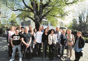 Absolventen des Diplom-Lehrgangs «Systemischer Coach und Berater». (Bild: pd)