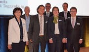 Die Führung der Clientis Bank Toggenburg, von links: Rita Ebneter (Rücktritt aus VR), Christoph Häne (neu im VR), Ulrich Weber, Präsident des Verwaltungsrates (VR), Albert Schmid, Gertrud Schmucki, Vorsitzende der Geschäftsleitung, Marcel Widmer und Patrick Brändle.