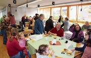 So viele Besucher wie am Eröffnungstag vor gut zwei Jahren kommen zwar nicht immer, aber dreissig sind es jeweils mindestens. (Bilder: Gert Bruderer)