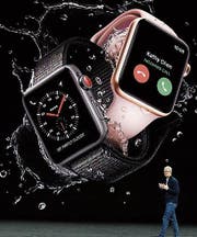 Apple-Chef Tim Cook bei der gestrigen Präsentation. (Bild: AP)